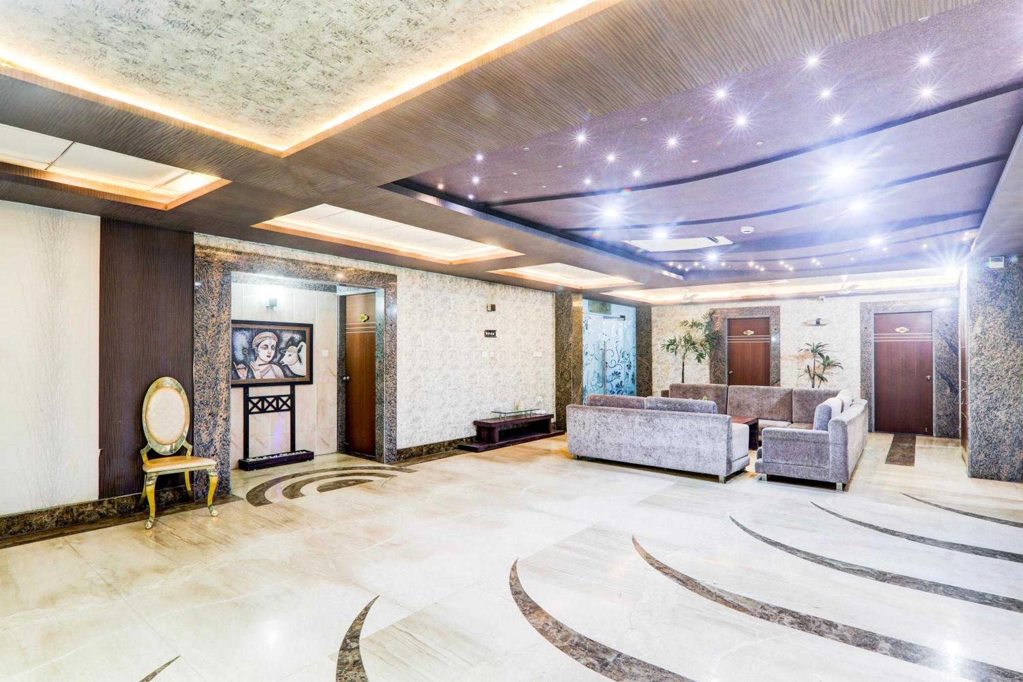 Townhouse Sakura Hotel Lucknow Exterior photo